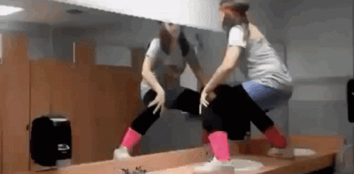 3146cf266ebf0d6410a7c3df07496aae.gif