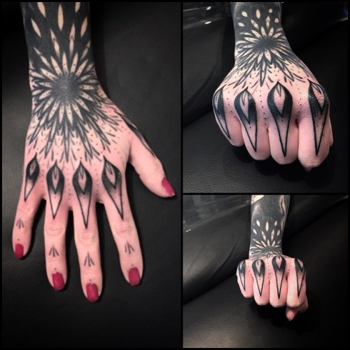 92ce76ff440edb3c5e390d16f447b54f.jpg
